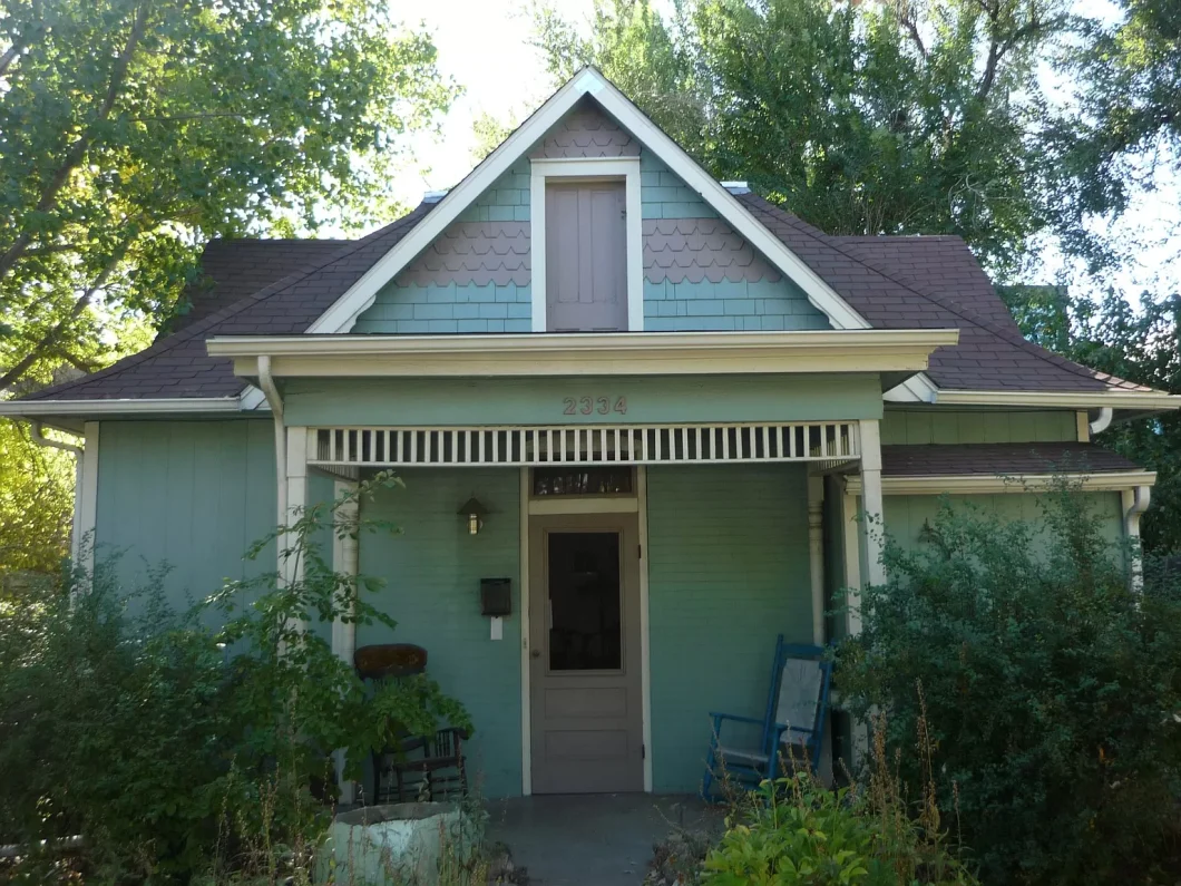 Pine St 4plex Sold Off Market by Boulder Financial Realty through our Investor Network